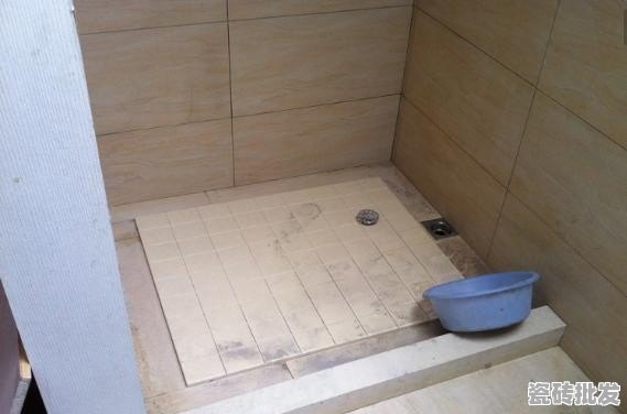 淋浴房的地面用瓷砖好还是大理石好 - 优质瓷砖批发网