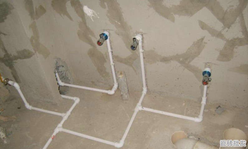 地板有水管怎么遮掩 - 优质瓷砖批发网