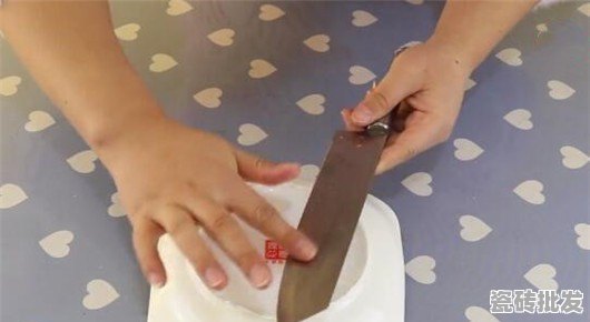 如何把用久的菜刀变锋利 - 优质瓷砖批发网